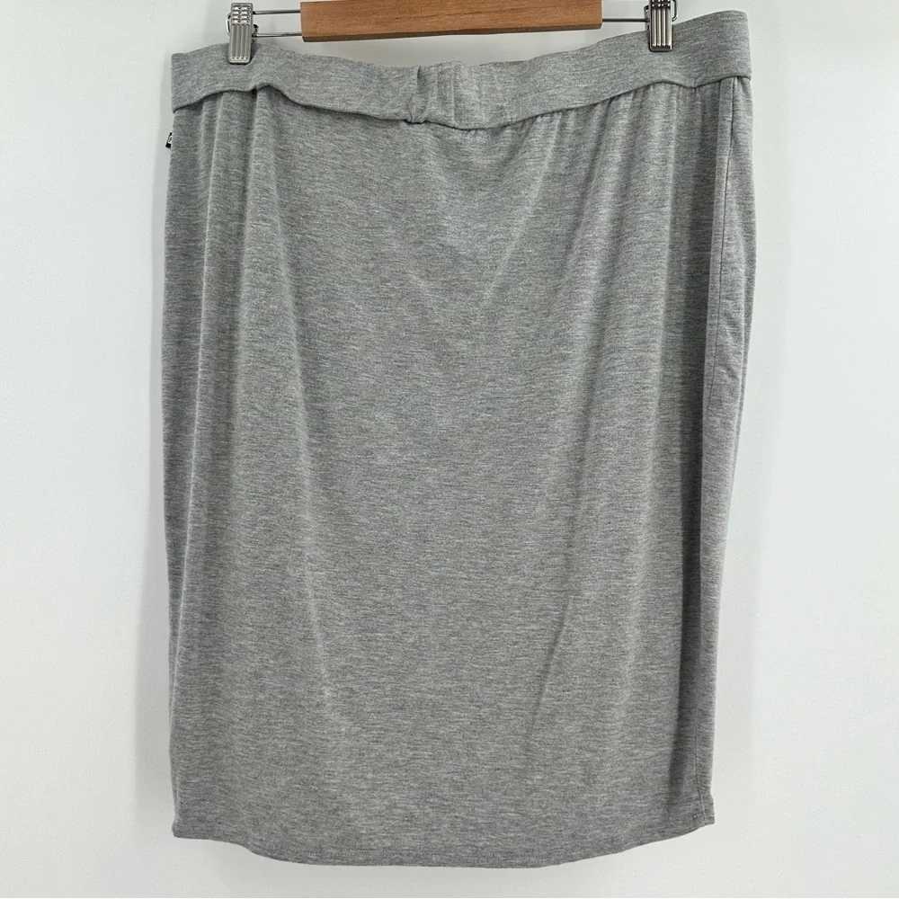 Fabletics Women’s Heathered Gray Soft Stretchy Fitted Wrap Skirt Plus Size XXL